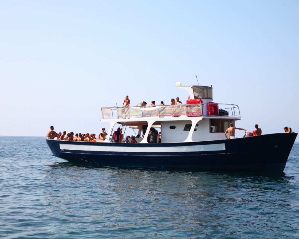 Escursione in barca Salento - Grotte di Leuca